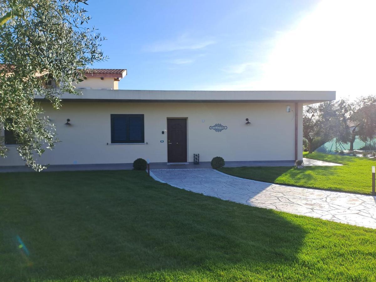 La Campagna Di Peppe E Tullia Bed & Breakfast Формия Екстериор снимка