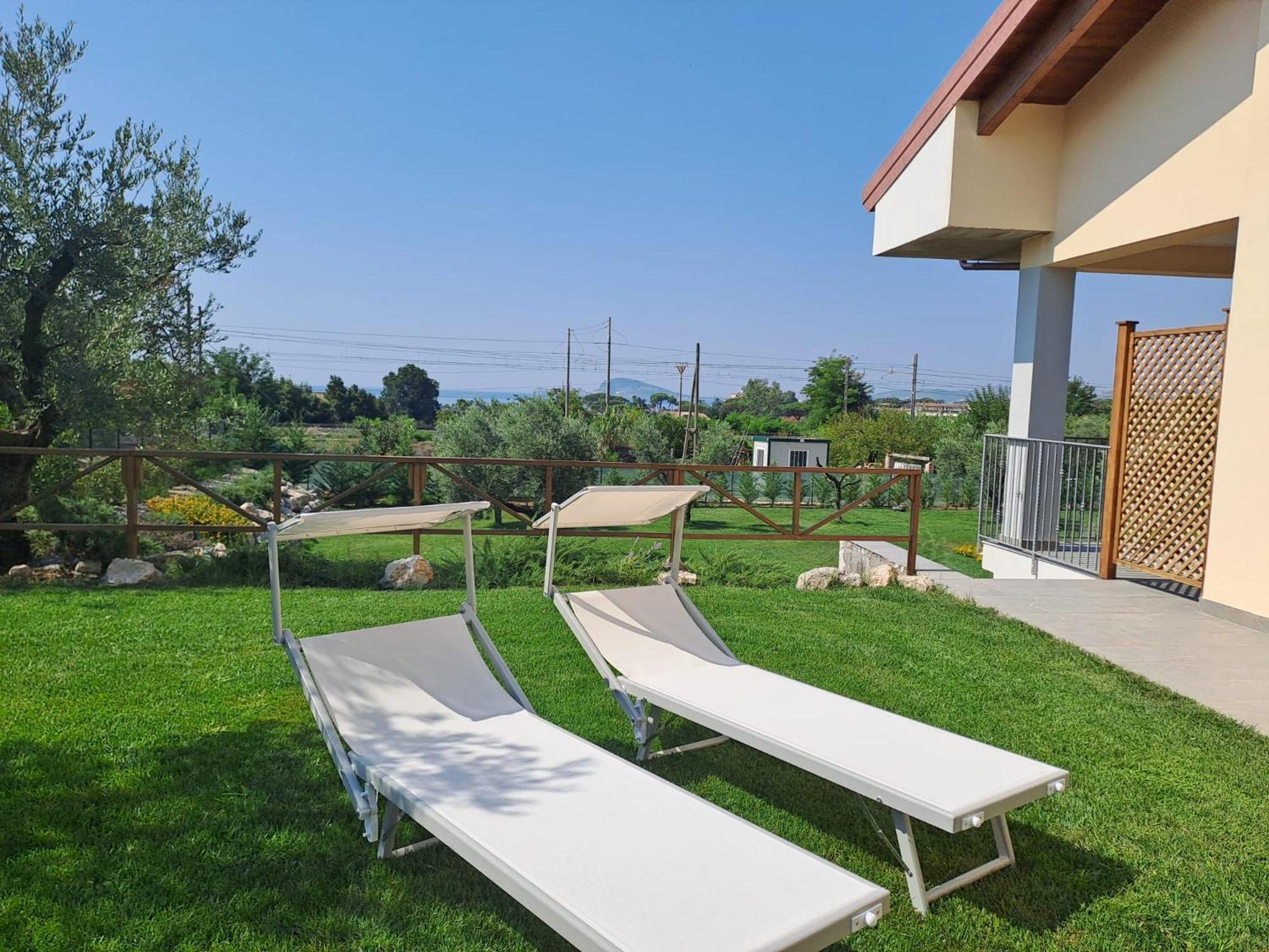 La Campagna Di Peppe E Tullia Bed & Breakfast Формия Екстериор снимка