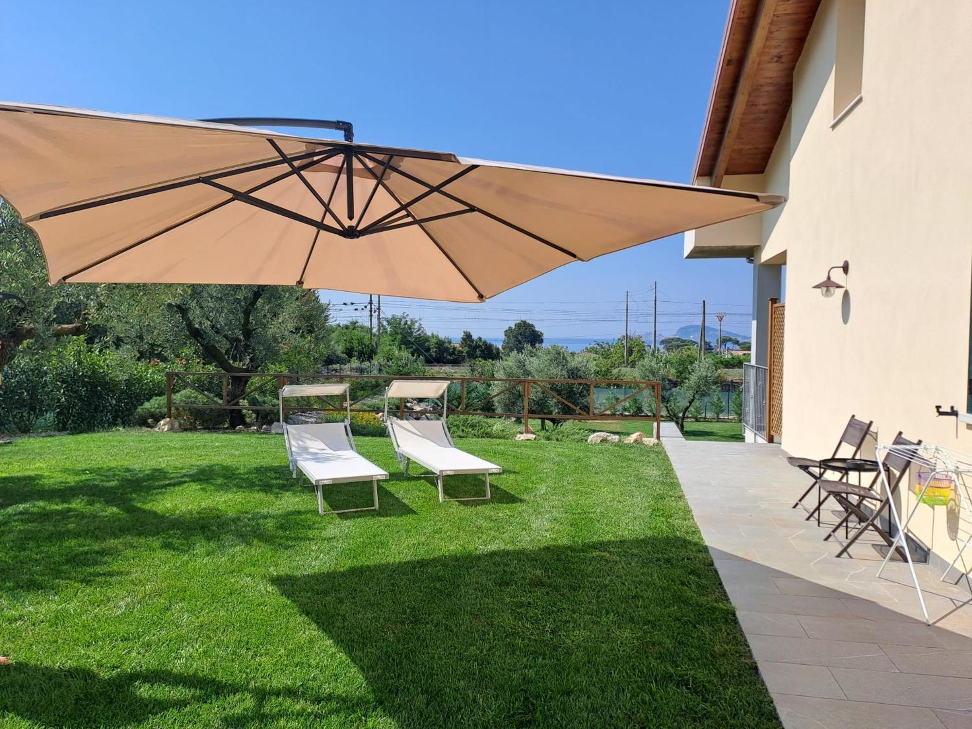 La Campagna Di Peppe E Tullia Bed & Breakfast Формия Екстериор снимка