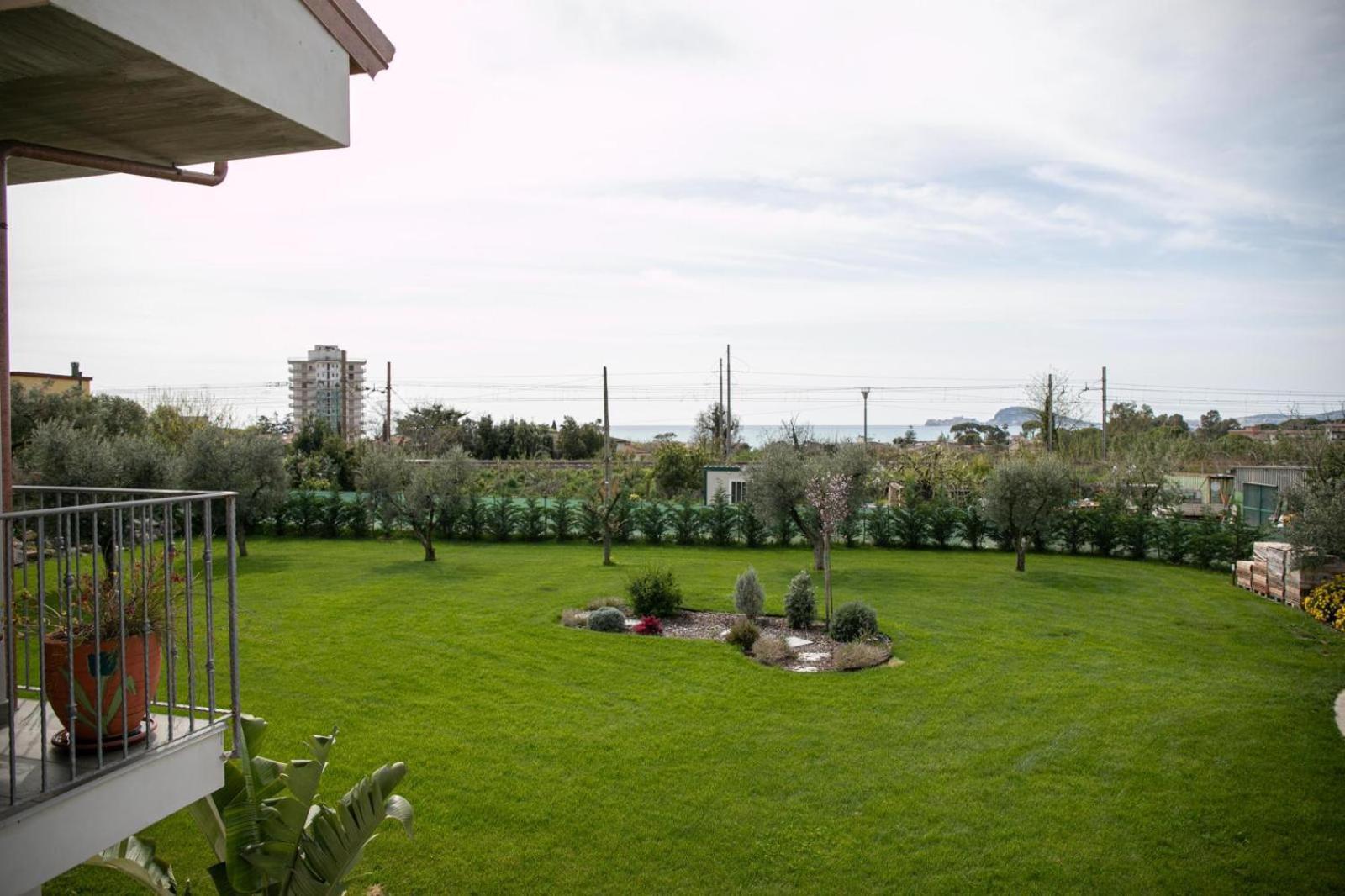 La Campagna Di Peppe E Tullia Bed & Breakfast Формия Екстериор снимка
